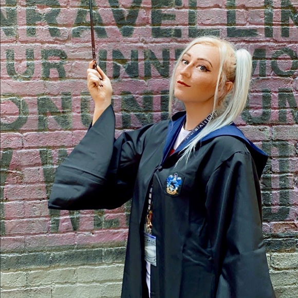 Meet your Posher, Hannah - Picture 3 of 4